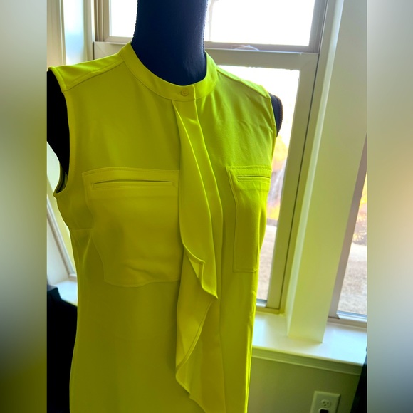 Worthington jc penny
Neon green dress
Size S - Picture 2 of 2